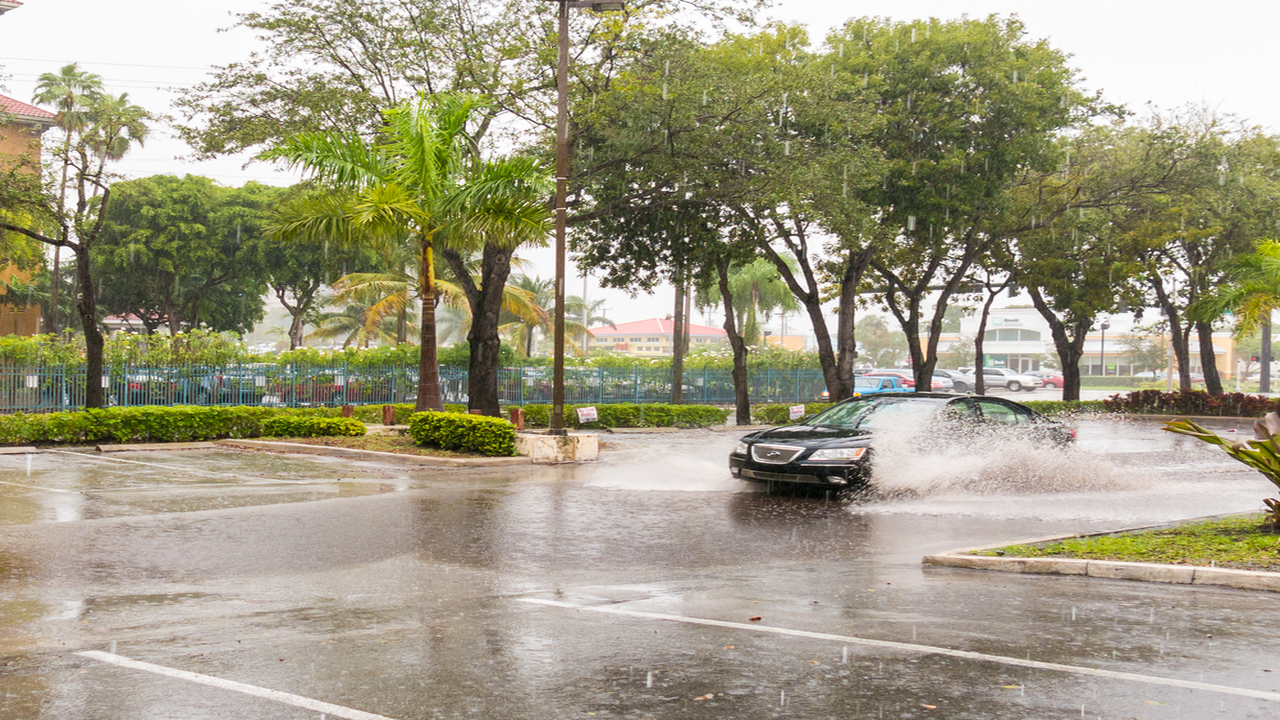 تباين درجات الحرارة بين دفء النهار وبرودة الليل في طقس الجمعة القادم